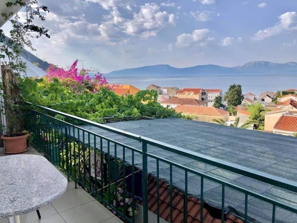 Apartmani Gradac 그라다츠 외부 사진